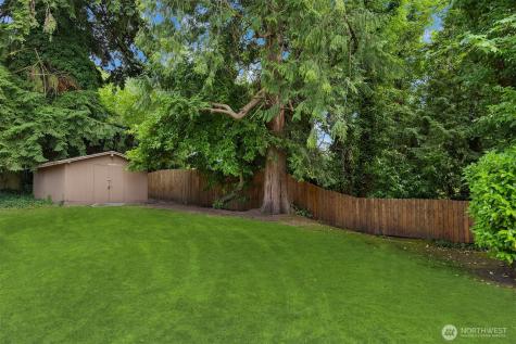 1816 114th Avenue NE Bellevue WA 98004