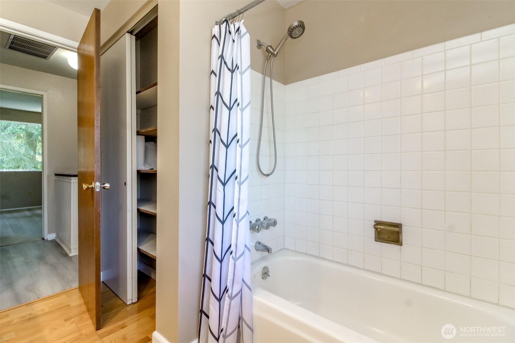 14823 SE 172nd Place Renton WA 98058