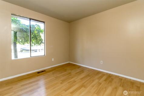 14823 SE 172nd Place Renton WA 98058