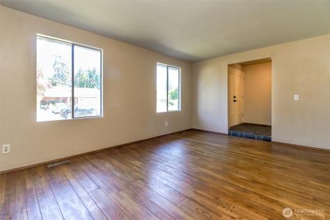 14823 SE 172nd Place Renton WA 98058
