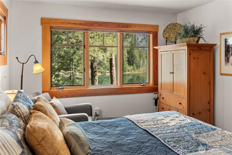32 Freestone Lake Drive Mazama WA 98833