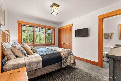 32 Freestone Lake Drive Mazama WA 98833