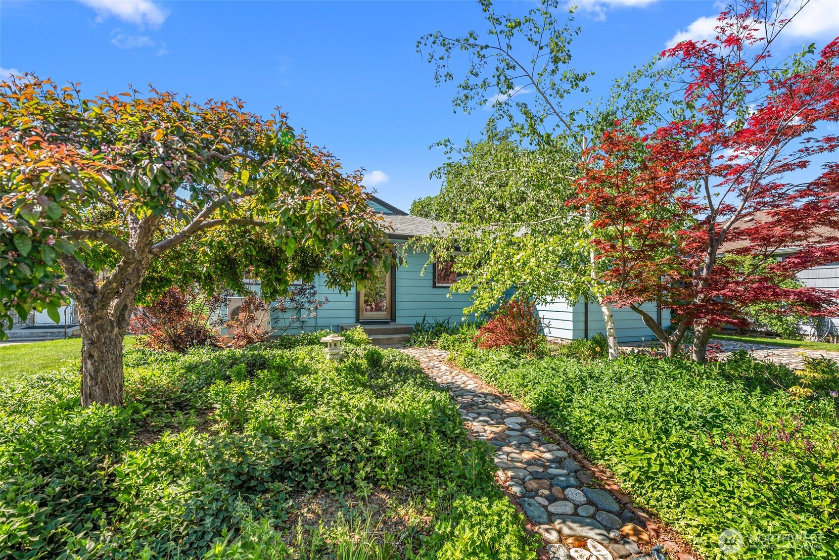 229 W Allen Avenue Chelan WA 98816