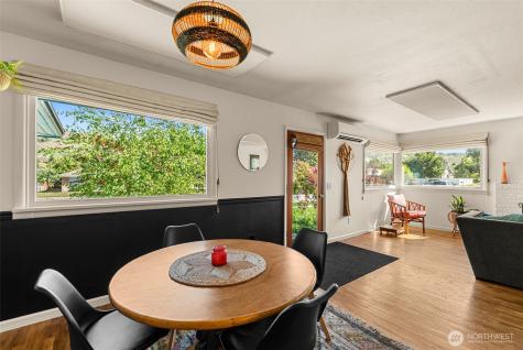229 W Allen Avenue Chelan WA 98816