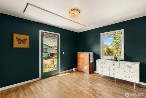 229 W Allen Avenue Chelan WA 98816