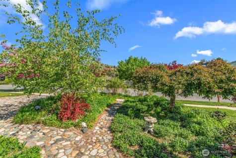 229 W Allen Avenue Chelan WA 98816