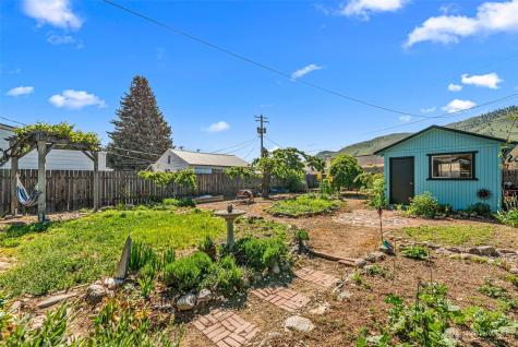 229 W Allen Avenue Chelan WA 98816
