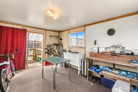 229 W Allen Avenue Chelan WA 98816