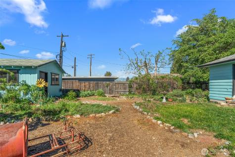 229 W Allen Avenue Chelan WA 98816