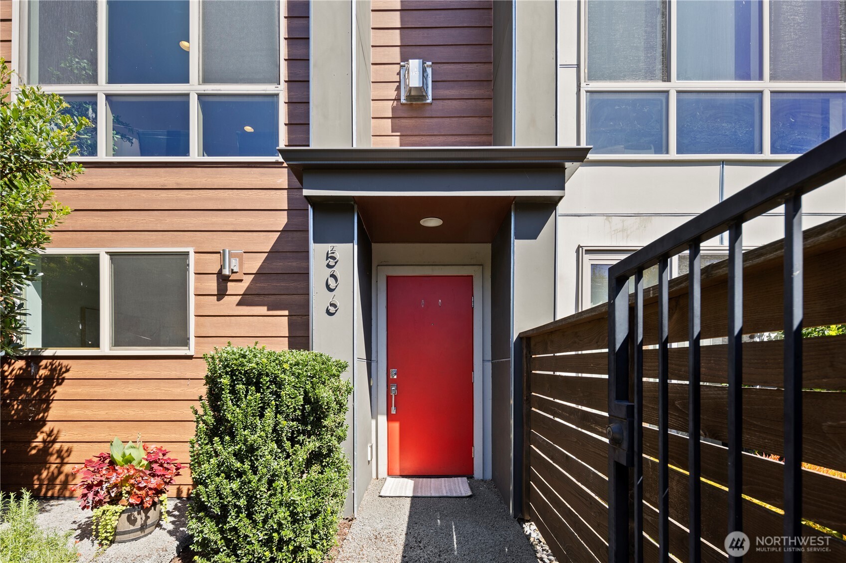 506 N 105th Street Seattle WA 98133