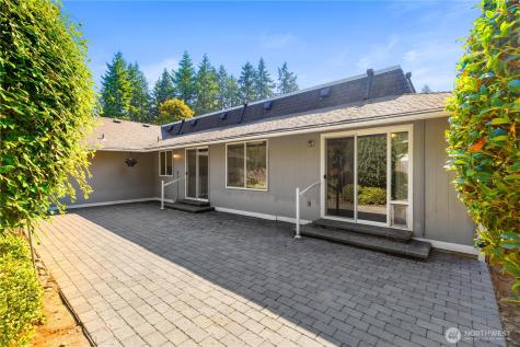 32123 32nd Avenue SW Federal Way WA 98023