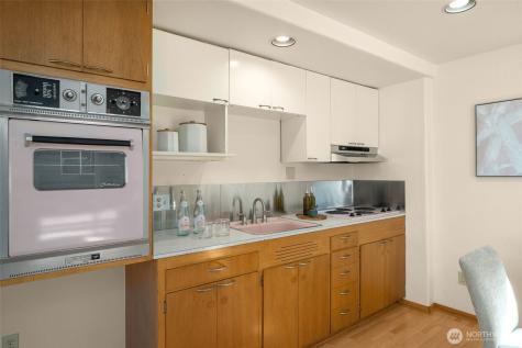 4333 32nd Avenue W Seattle WA 98199
