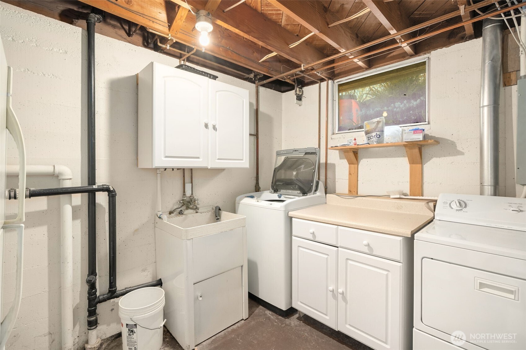 4333 32nd Avenue W Seattle WA 98199
