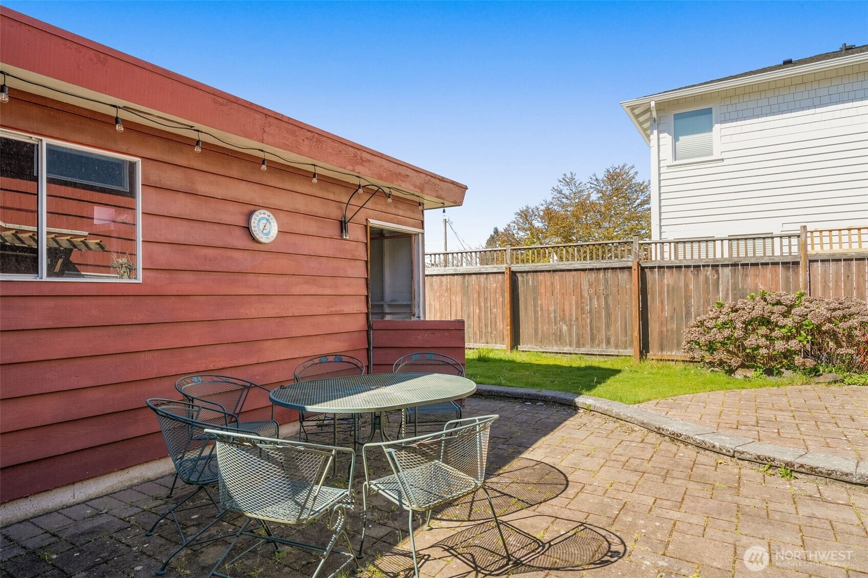4333 32nd Avenue W Seattle WA 98199