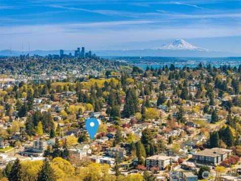 4333 32nd Avenue W Seattle WA 98199