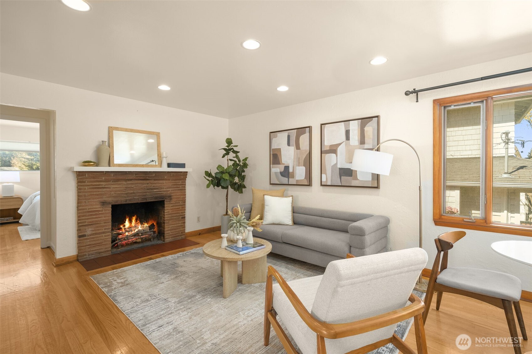 4333 32nd Avenue W Seattle WA 98199