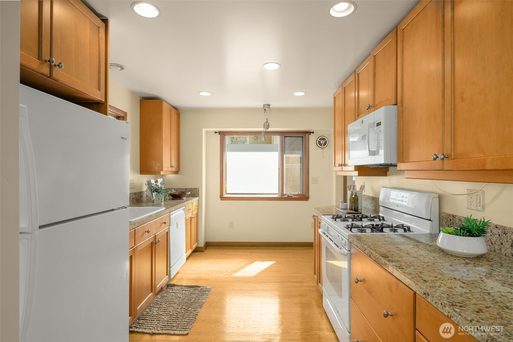4333 32nd Avenue W Seattle WA 98199