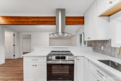 124 Boetzkes Avenue Manson WA 98831