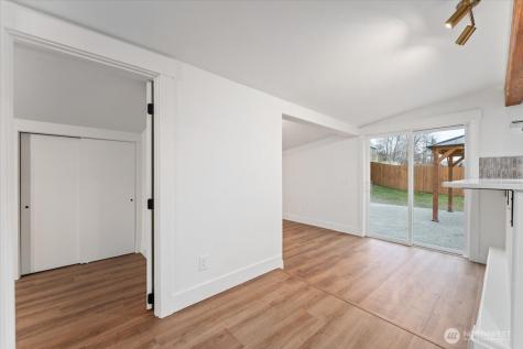 124 Boetzkes Avenue Manson WA 98831