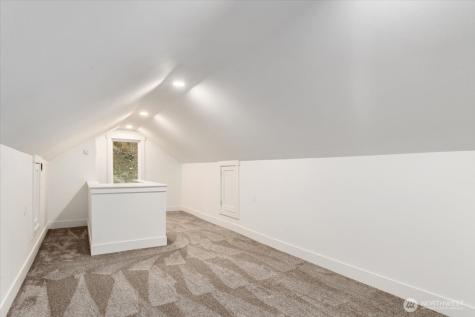 124 Boetzkes Avenue Manson WA 98831