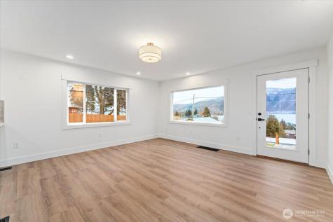 124 Boetzkes Avenue Manson WA 98831