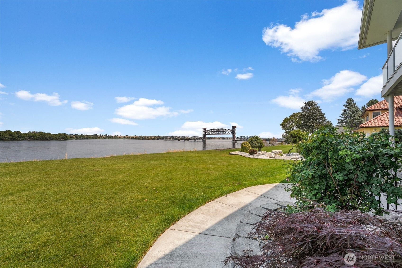226102 E Donelson Drive Kennewick WA 99337