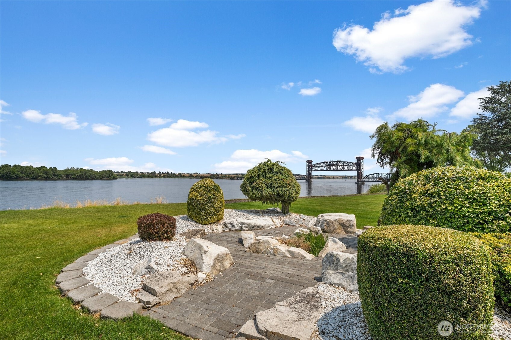 226102 E Donelson Drive Kennewick WA 99337