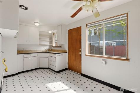 327 S Street SE Auburn WA 98002