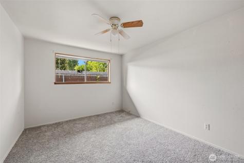 327 S Street SE Auburn WA 98002