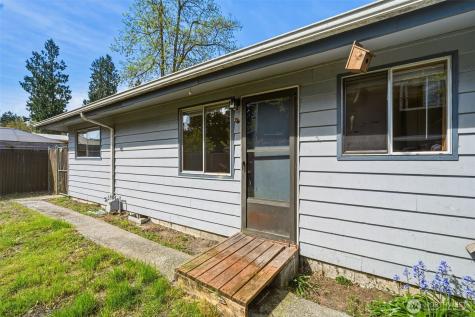 327 S Street SE Auburn WA 98002