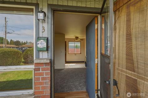 327 S Street SE Auburn WA 98002