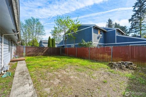327 S Street SE Auburn WA 98002