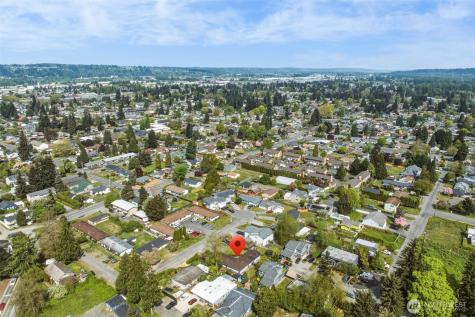 327 S Street SE Auburn WA 98002