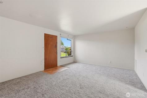 327 S Street SE Auburn WA 98002