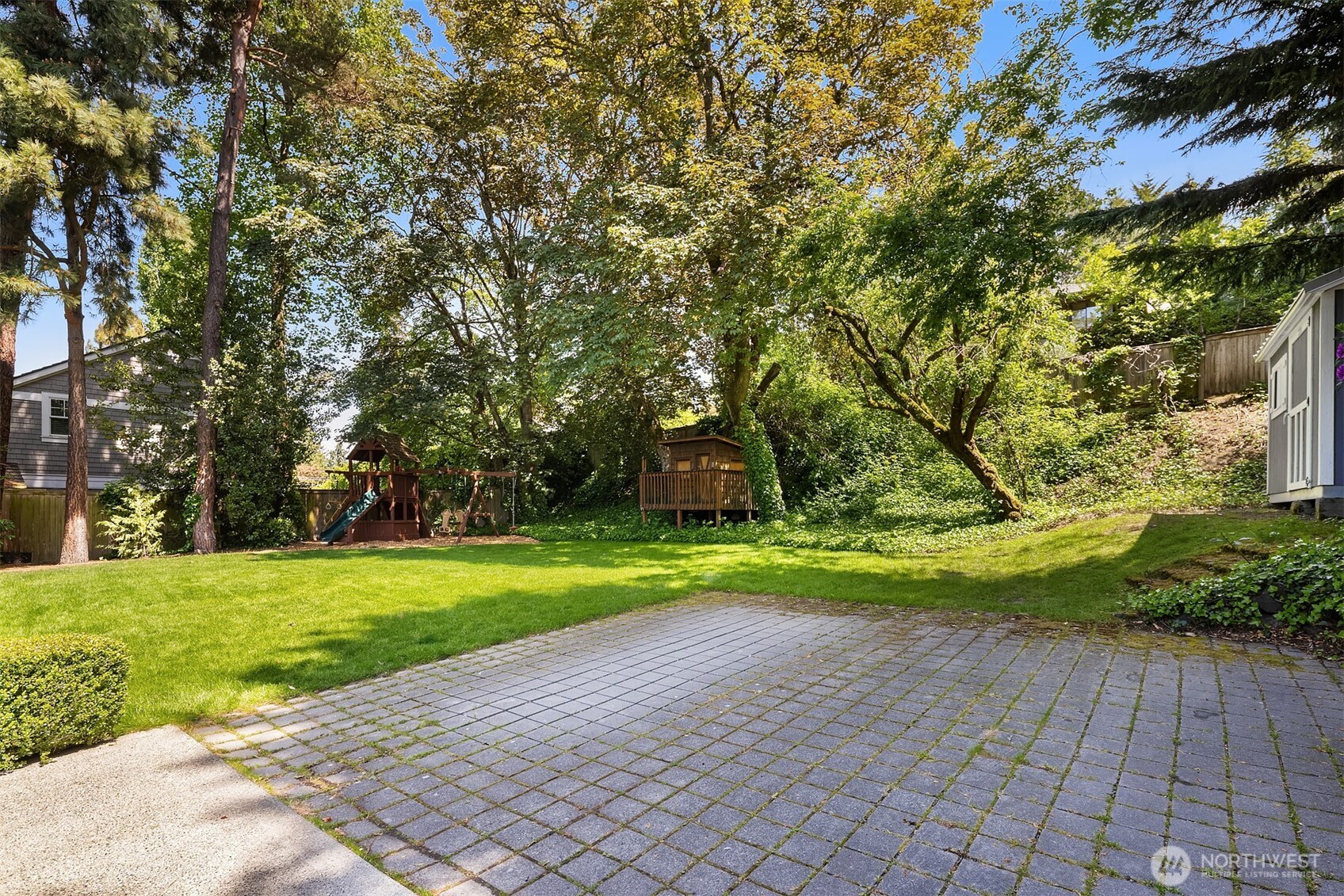 842 84th Avenue NE Medina WA 98039