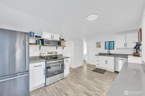 6004 S Lawrence Street Tacoma WA 98409