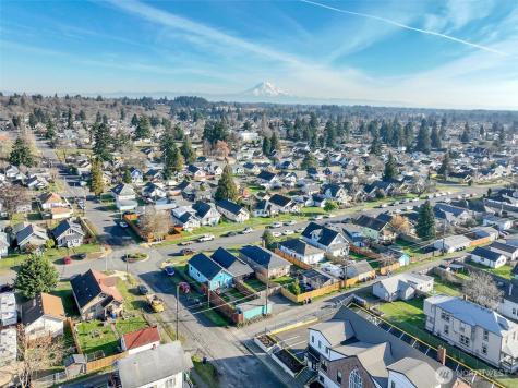 6004 S Lawrence Street Tacoma WA 98409