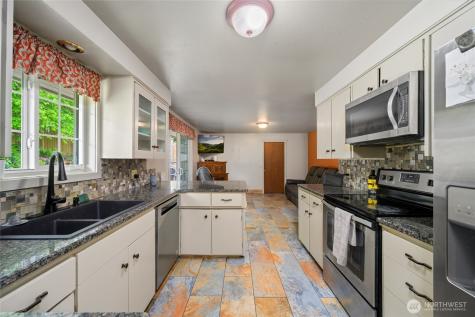 2114 S Cedar Hills Drive Mount Vernon WA 98274