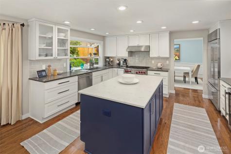 4810 117th Place NE Kirkland WA 98033