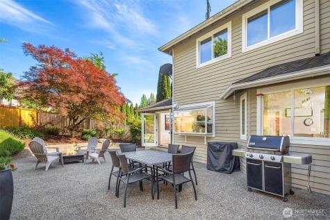 4810 117th Place NE Kirkland WA 98033