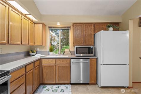 9421 175th Street Ct E Puyallup WA 98375