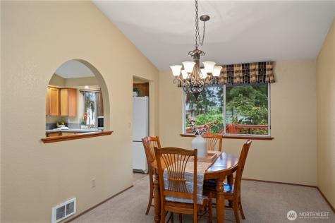 9421 175th Street Ct E Puyallup WA 98375
