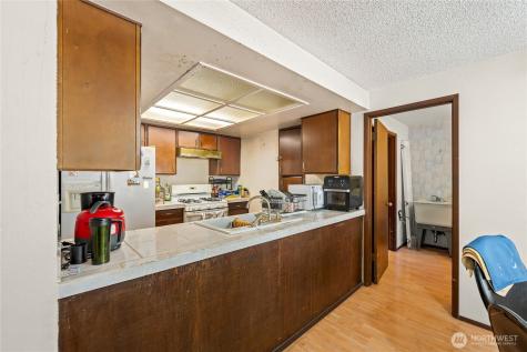 32416 29th Avenue SW Federal Way WA 98023