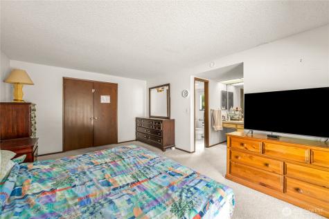 32416 29th Avenue SW Federal Way WA 98023