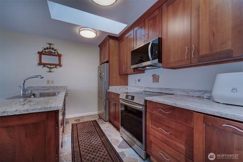 5691 Seabreeze Lane SE Port Orchard WA 98367