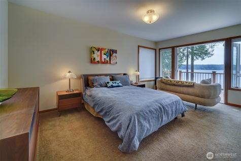 5691 Seabreeze Lane SE Port Orchard WA 98367