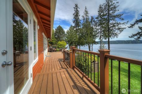 5691 Seabreeze Lane SE Port Orchard WA 98367