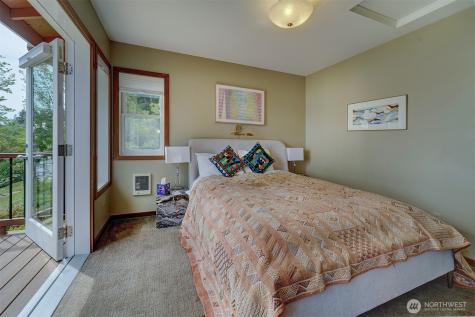 5691 Seabreeze Lane SE Port Orchard WA 98367