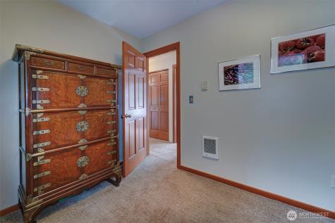 5691 Seabreeze Lane SE Port Orchard WA 98367
