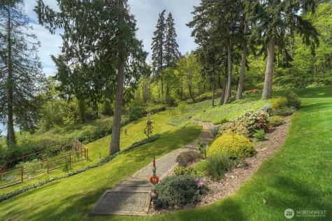5691 Seabreeze Lane SE Port Orchard WA 98367